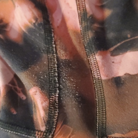 SOLD Sz 8 Lululemon Align High-Rise Crop 25" Intensity Pink Blossom Multi Nulu. - Picture 8 of 9